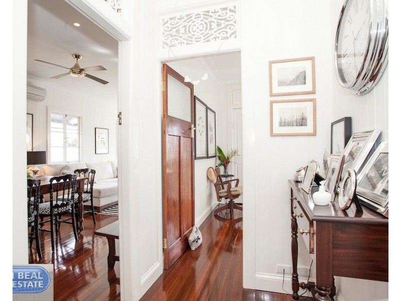 662 Oxley Avenue, Scarborough QLD 4020