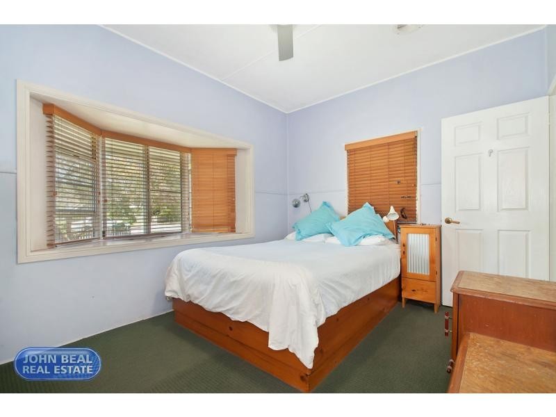 17 Seaville Avenue, Scarborough QLD 4020