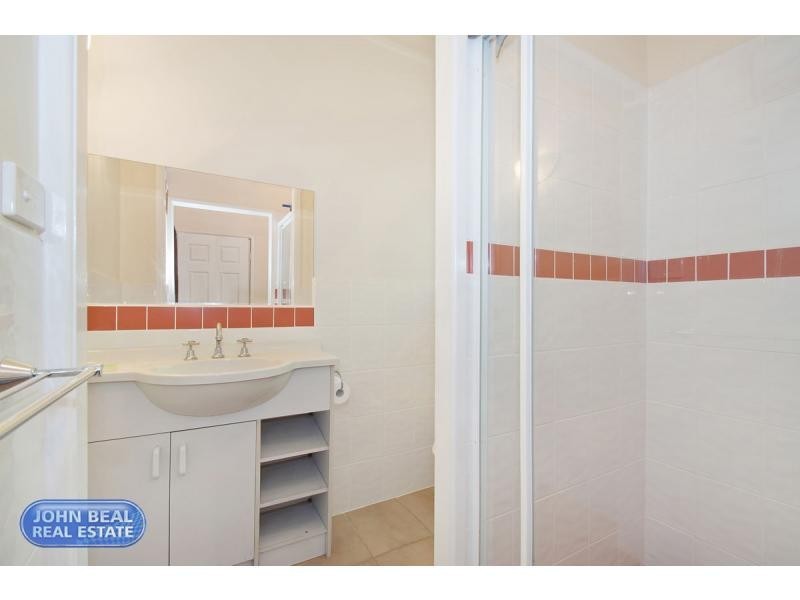 17 Seaville Avenue, Scarborough QLD 4020