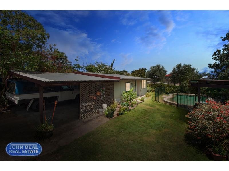 17 Seaville Avenue, Scarborough QLD 4020