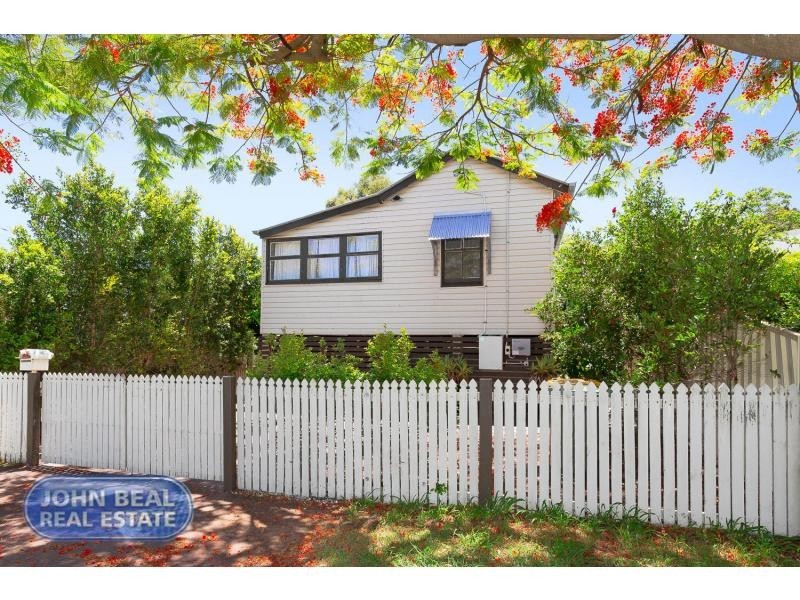 33 McAneny Street, Redcliffe QLD 4020