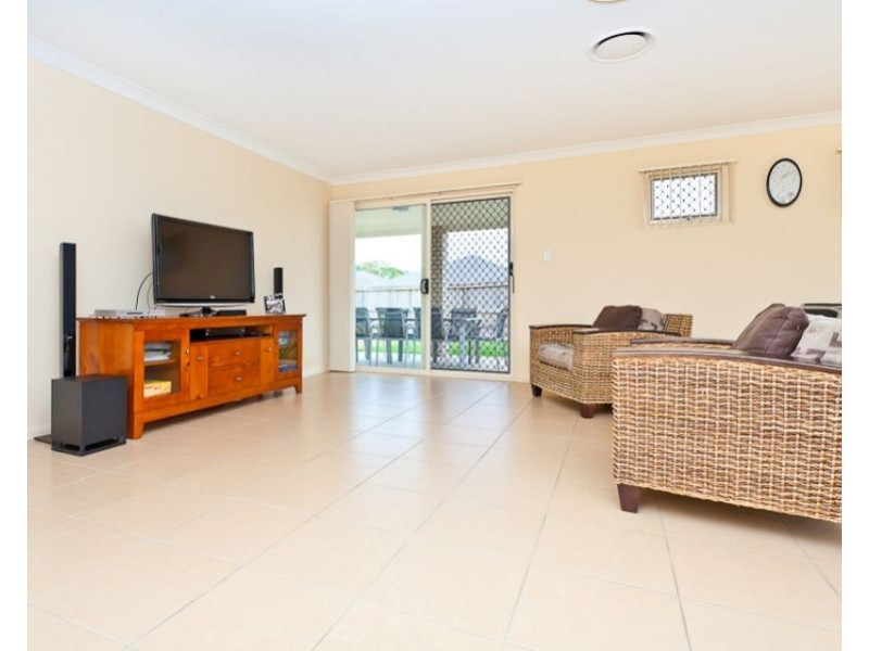 14 Sunstone Circuit, Mango Hill QLD 4509