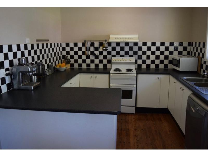 42 LIONS CR, Kippa-ring QLD 4021