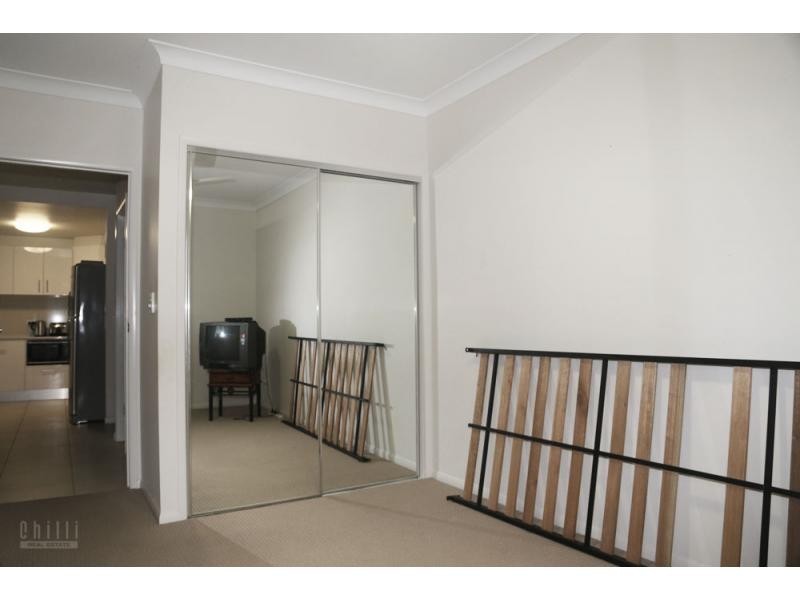 2/150-152 Mein Street, Scarborough QLD 4020