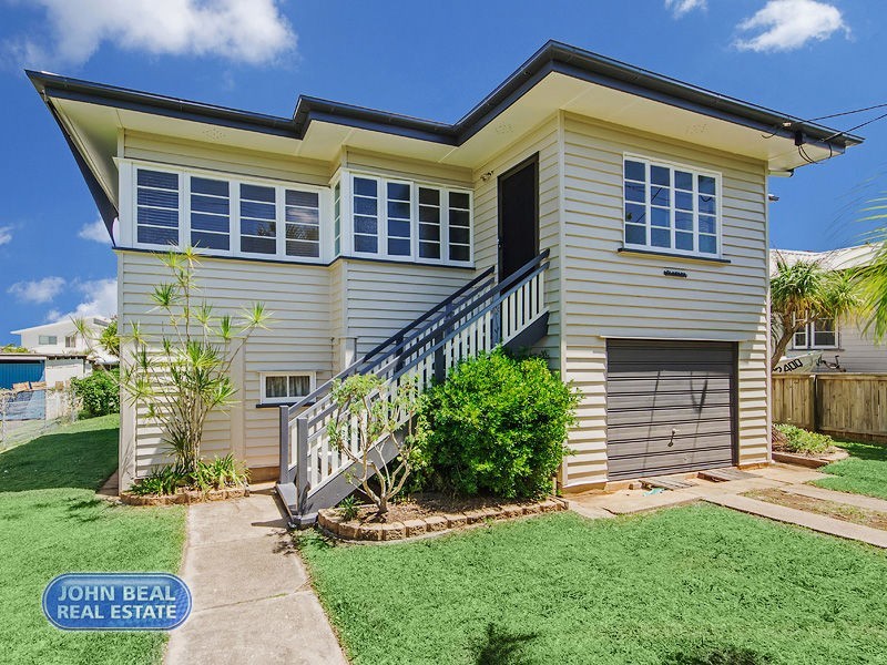 15 Rogers Road, Clontarf QLD 4019