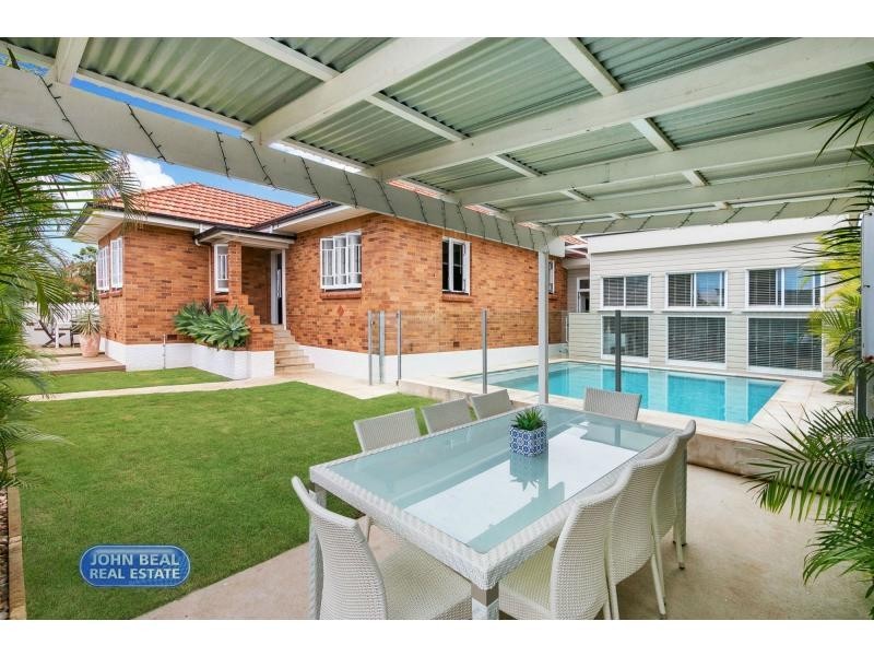 1 Margaret Street, Scarborough QLD 4020