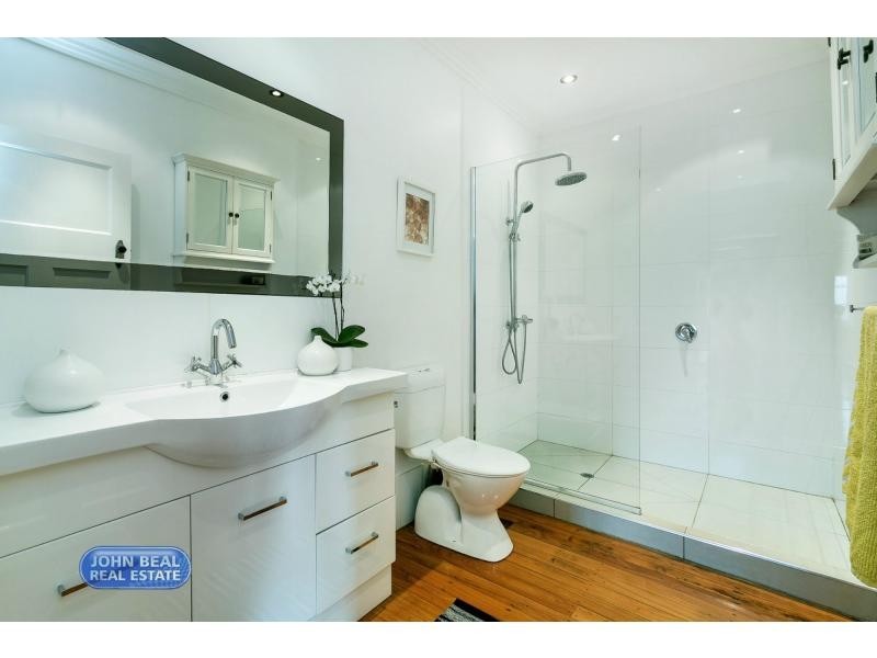 1 Margaret Street, Scarborough QLD 4020