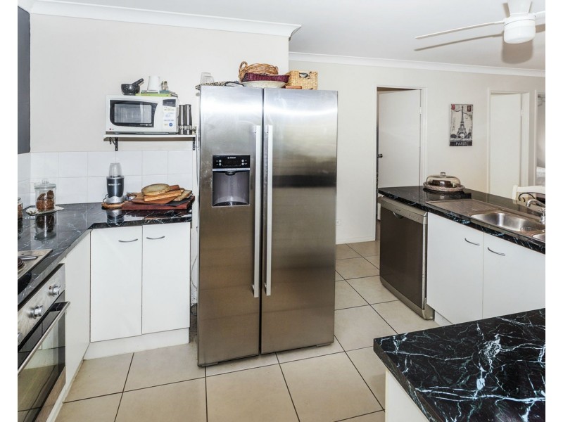 15 Coral Court, Kippa-ring QLD 4021