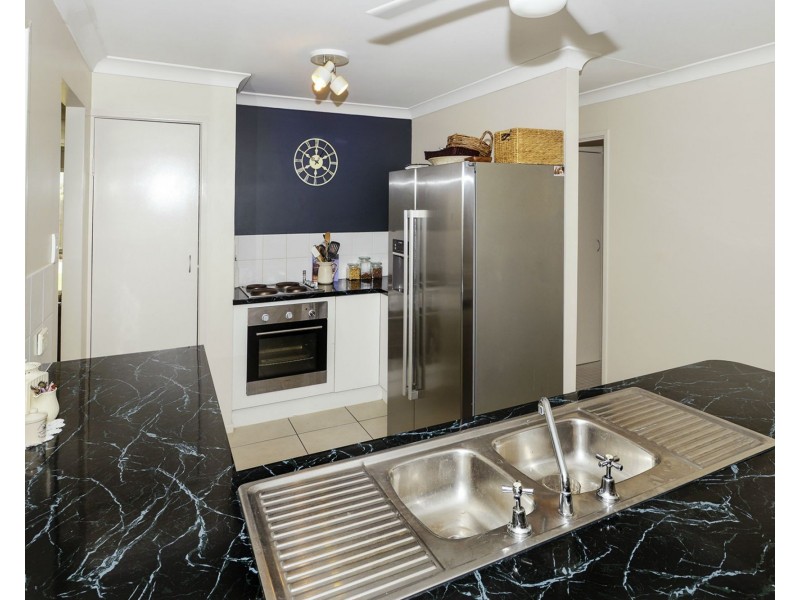 15 Coral Court, Kippa-ring QLD 4021