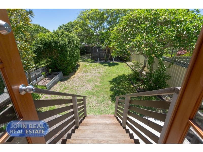 33 McAneny Street, Redcliffe QLD 4020