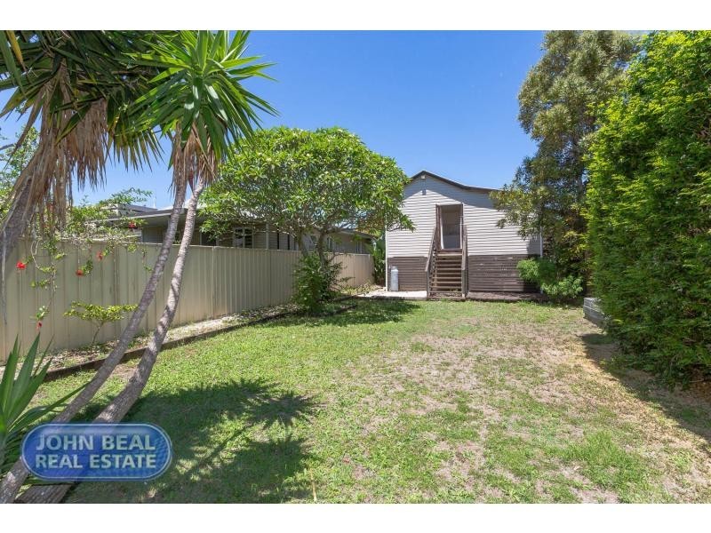 33 McAneny Street, Redcliffe QLD 4020