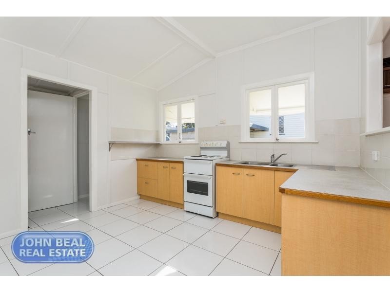 12 Ralph Street, Clontarf QLD 4019