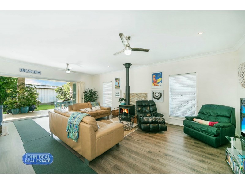 2 Donkin Street, Scarborough QLD 4020