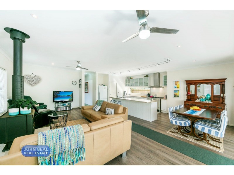 2 Donkin Street, Scarborough QLD 4020