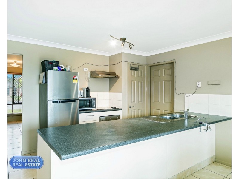 2/7 Otter Court, Rothwell QLD 4022