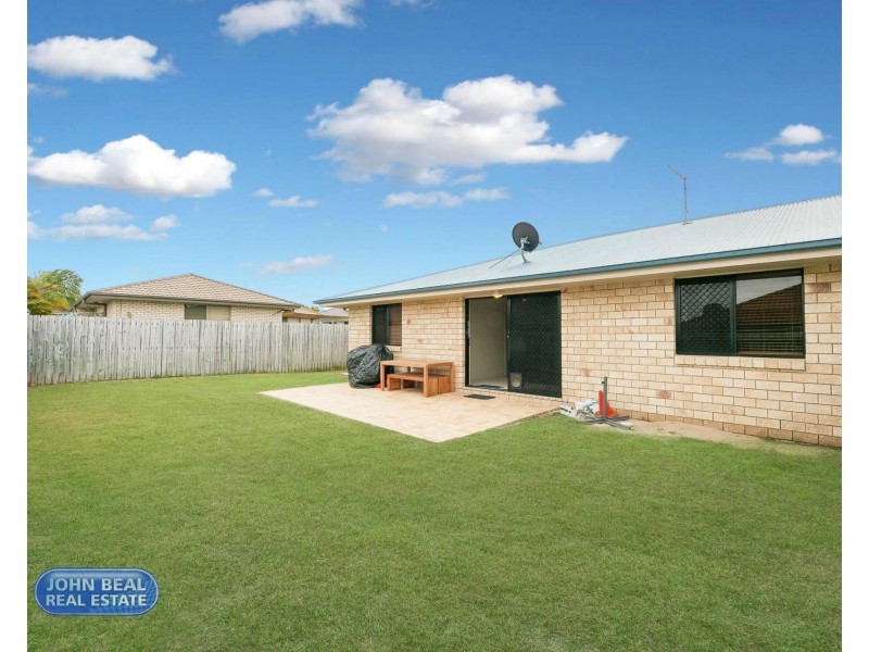 2/7 Otter Court, Rothwell QLD 4022