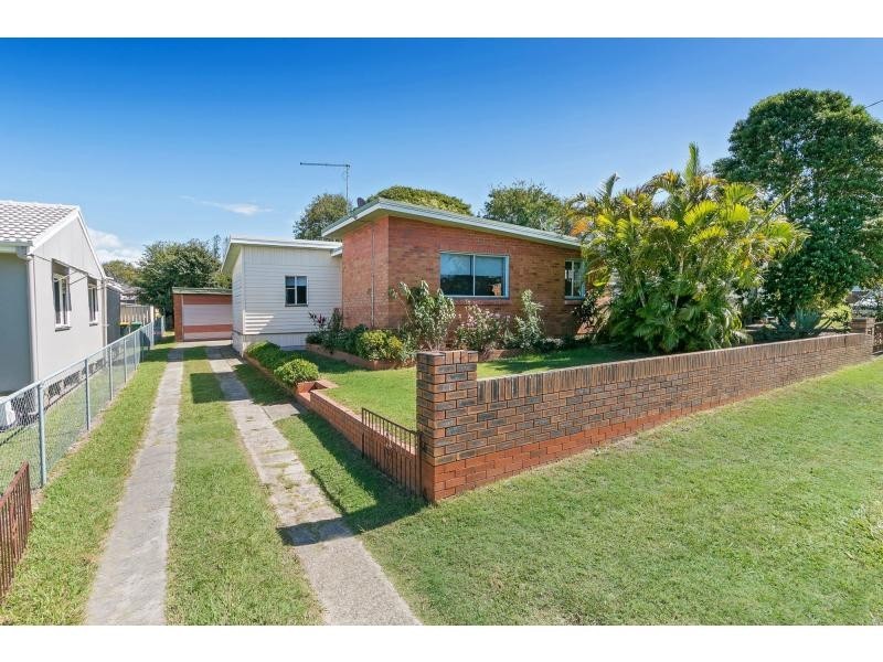 10 Ralph Street, Clontarf QLD 4019