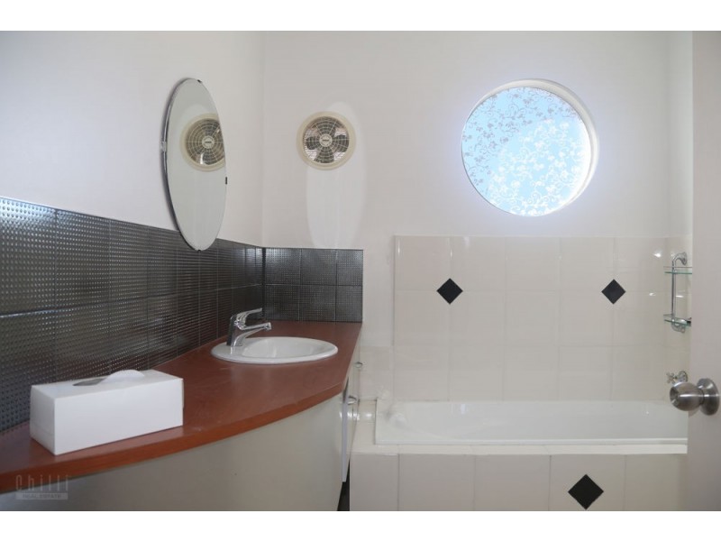 166 Hornibrook Esplanade, Clontarf QLD 4019