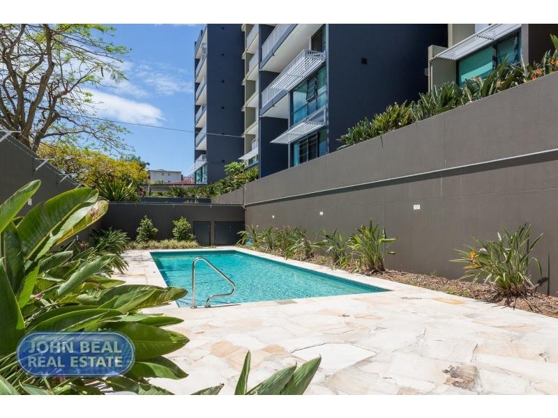 204/25 Dix Street, Redcliffe QLD 4020