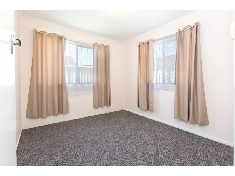 3/4 Longland Street, Redcliffe QLD 4020