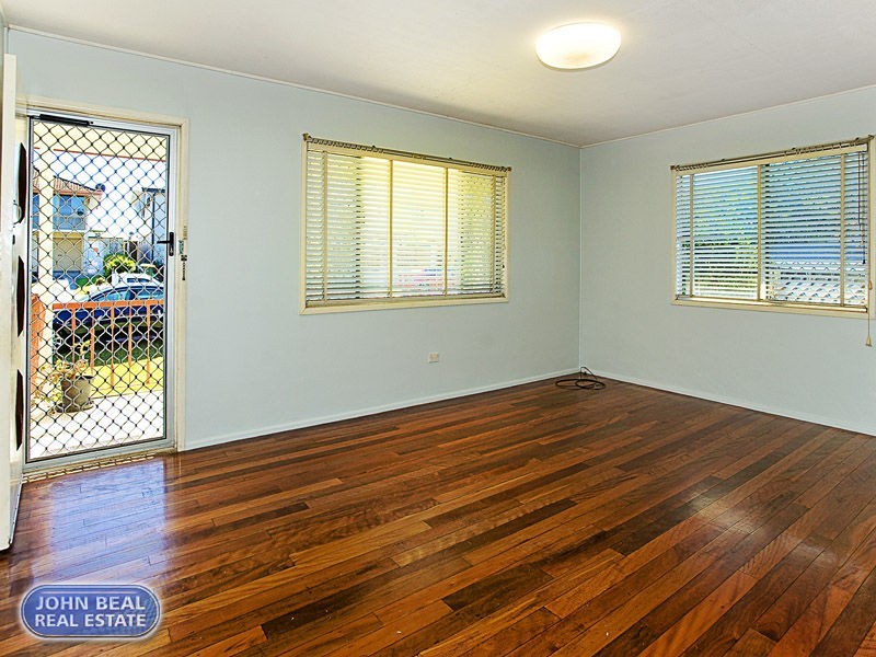 12 Windsor Street, Margate QLD 4019