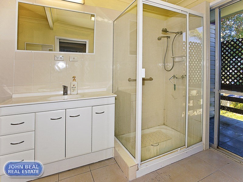 12 Windsor Street, Margate QLD 4019