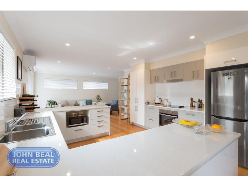 24 Stratford Street, Kippa-ring QLD 4021