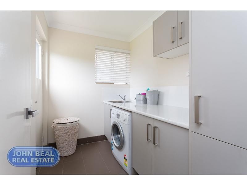 24 Stratford Street, Kippa-ring QLD 4021