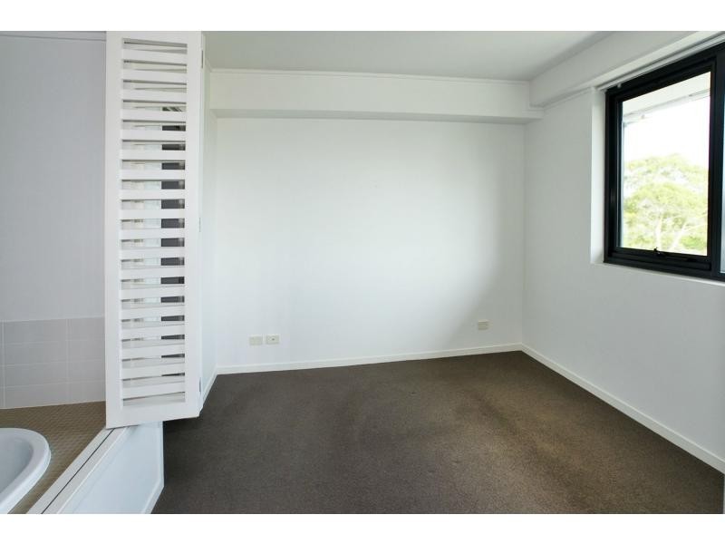202/25 Dix Street, Redcliffe QLD 4020