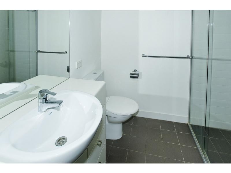 202/25 Dix Street, Redcliffe QLD 4020