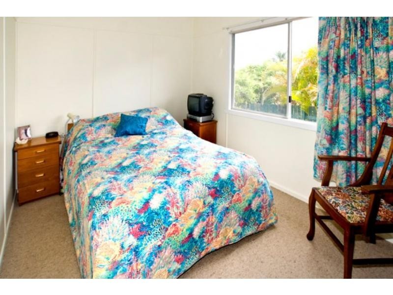 217 Scarborough Road, Scarborough QLD 4020