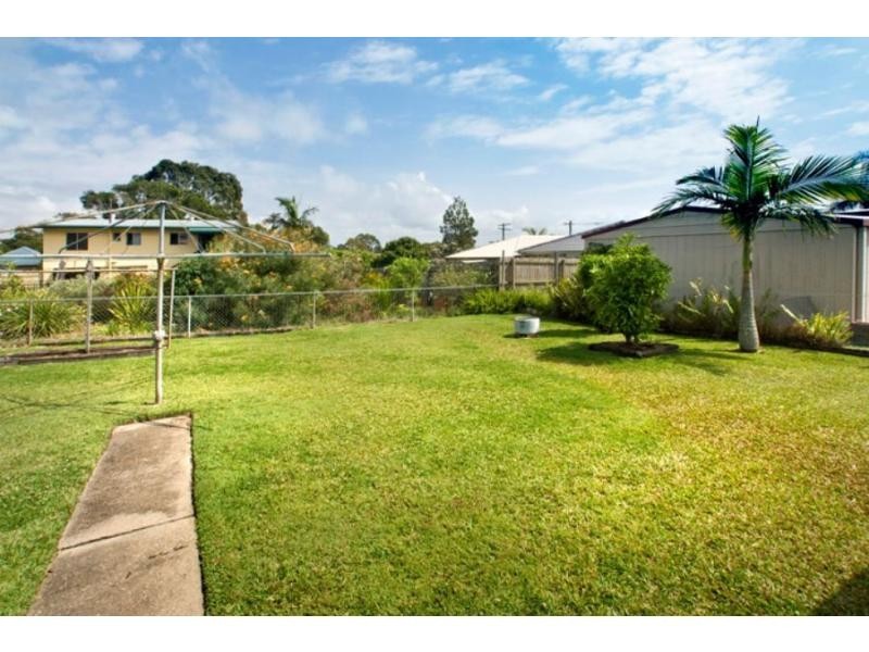 217 Scarborough Road, Scarborough QLD 4020