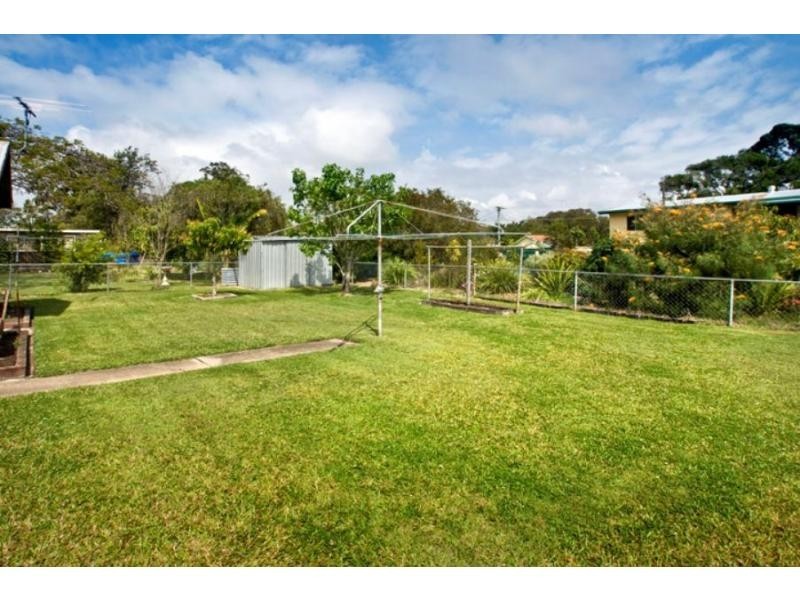 217 Scarborough Road, Scarborough QLD 4020