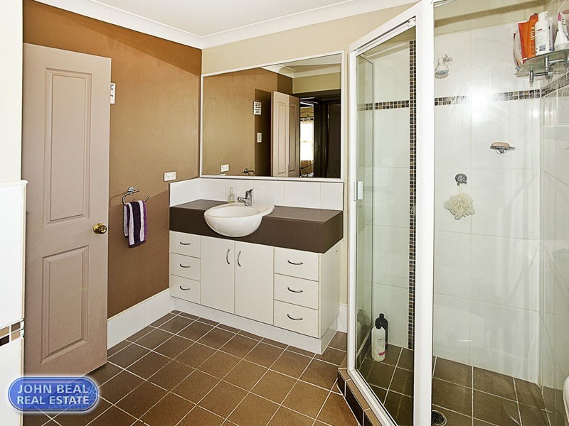 21 Scarborough Road, Redcliffe QLD 4020