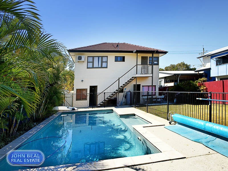 21 Scarborough Road, Redcliffe QLD 4020