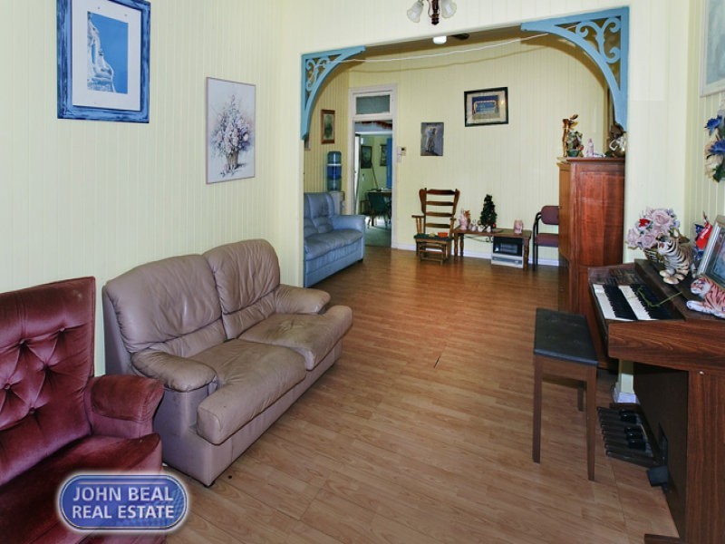 26 Alfred Street, Woody Point QLD 4019