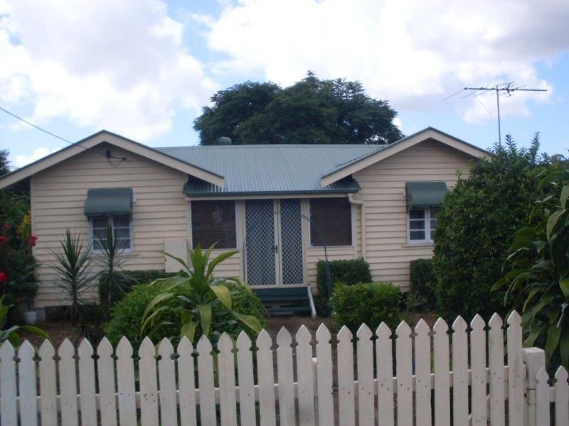 1203 Anzac Avenue, Kallangur QLD 4503