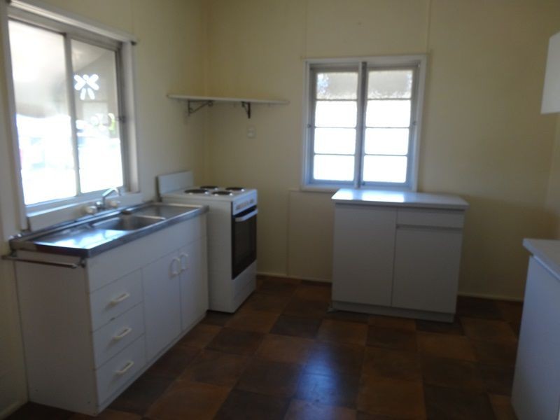 1203 Anzac Avenue, Kallangur QLD 4503