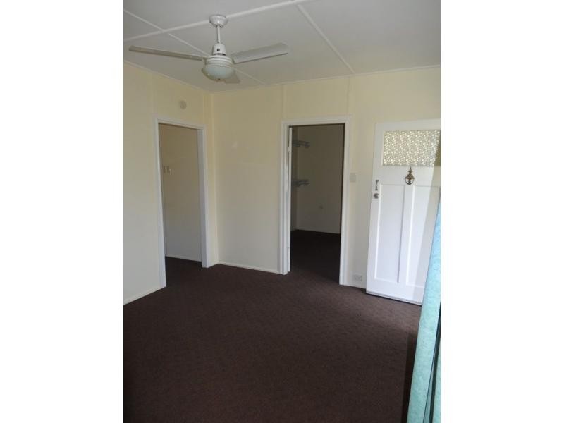 1203 Anzac Avenue, Kallangur QLD 4503