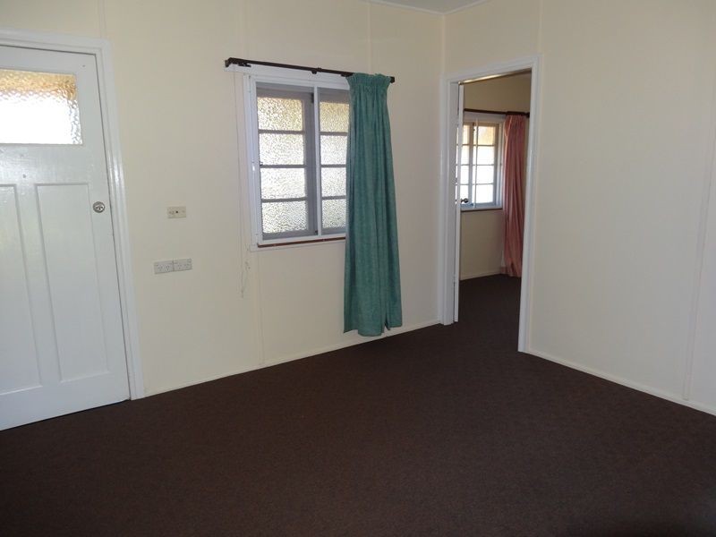 1203 Anzac Avenue, Kallangur QLD 4503