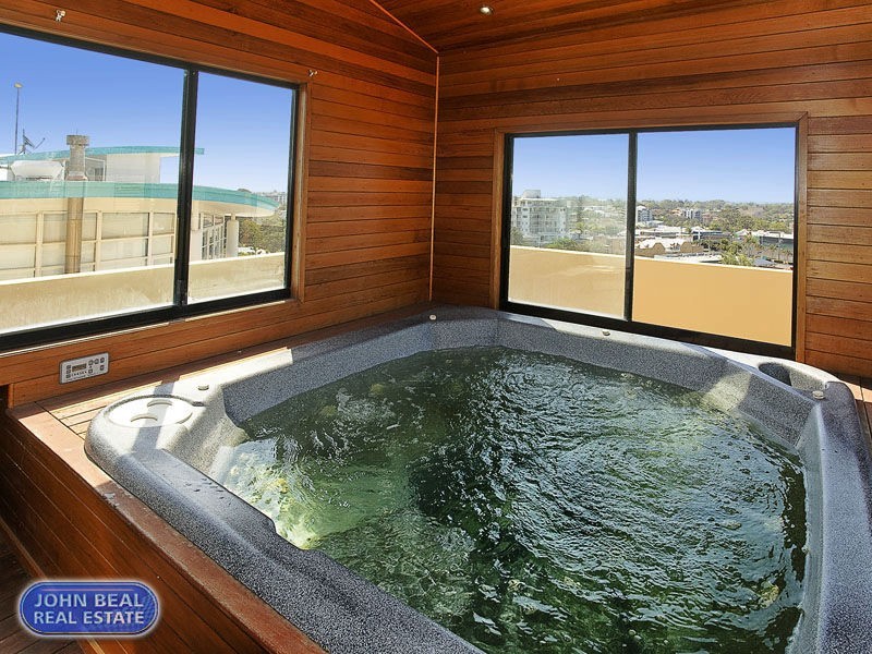 10/81 Marine Parade, Redcliffe QLD 4020