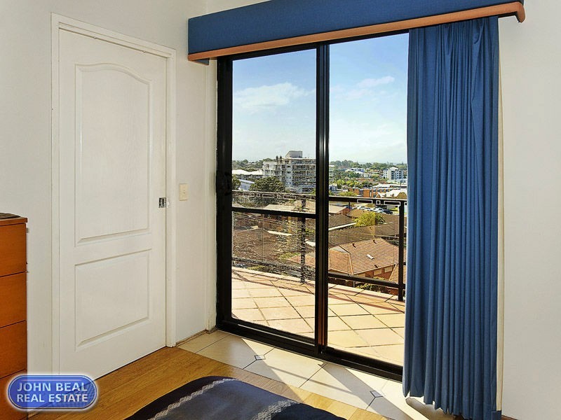 10/81 Marine Parade, Redcliffe QLD 4020