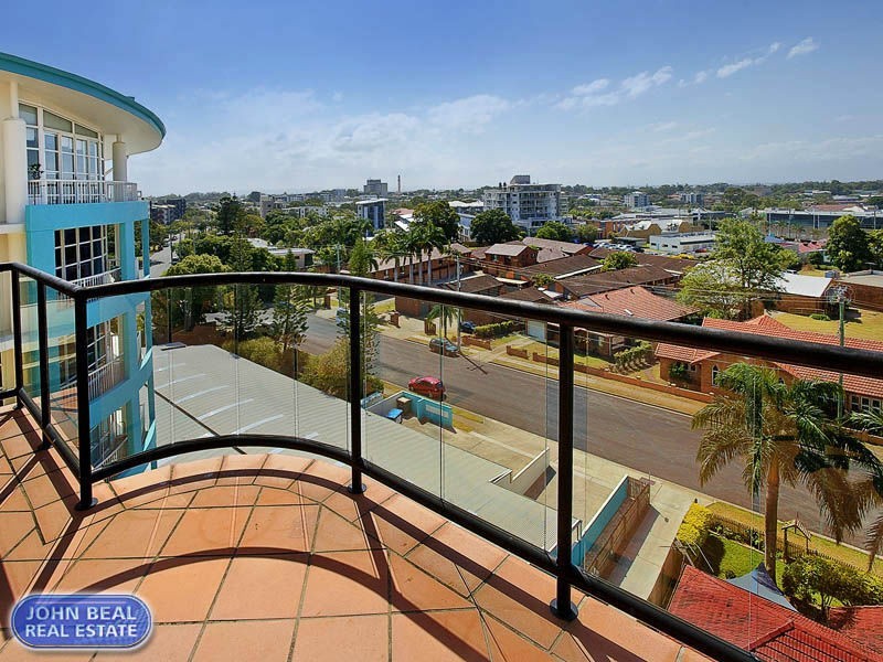 10/81 Marine Parade, Redcliffe QLD 4020