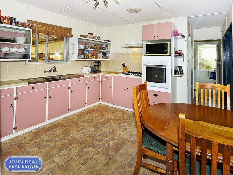 10 Savannah Street, Redcliffe QLD 4020