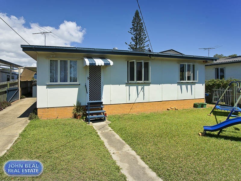 10 Savannah Street, Redcliffe QLD 4020