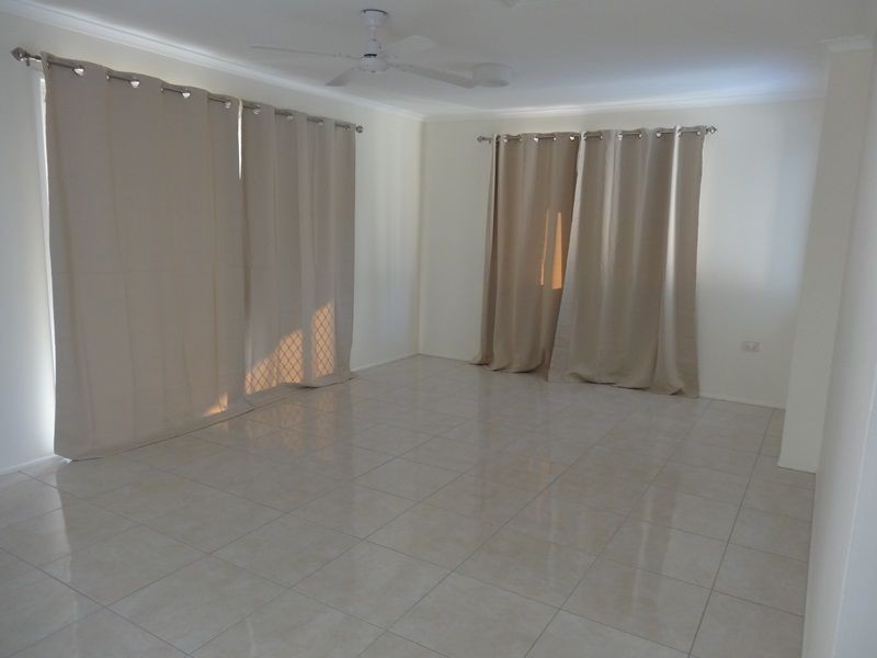 20 La Salle Drive, Newport QLD 4020