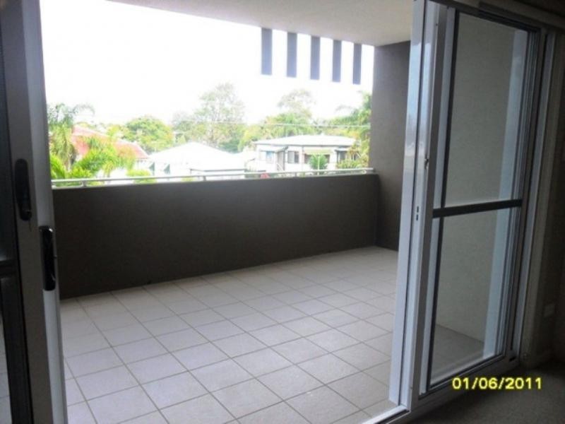 4/26 Sydney Street, Redcliffe QLD 4020