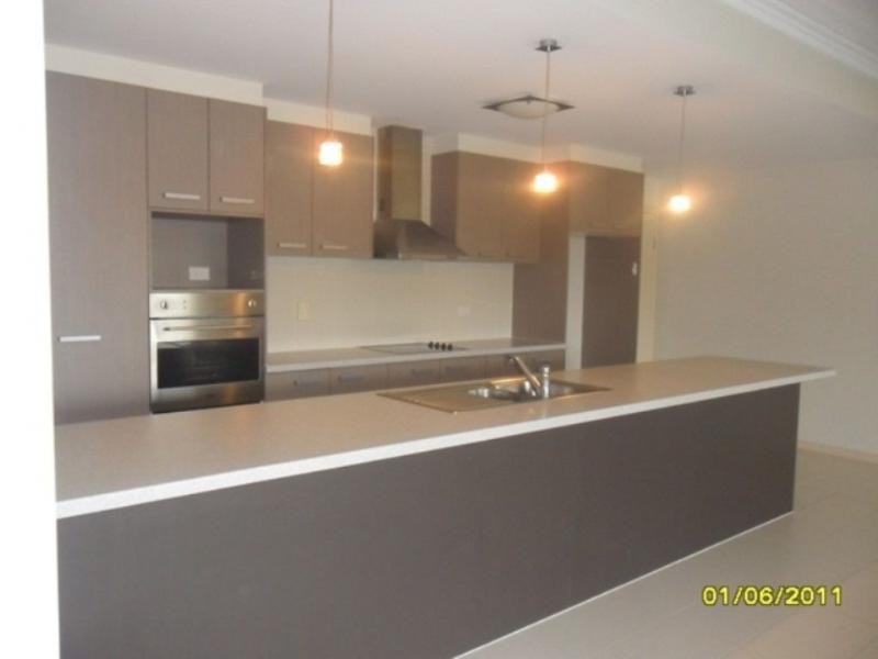4/26 Sydney Street, Redcliffe QLD 4020