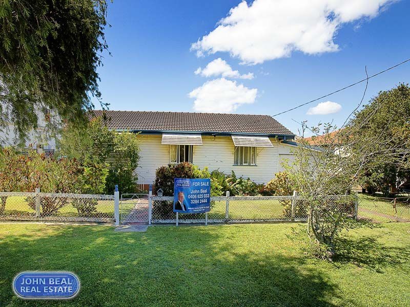 11 Robertson Avenue, Margate QLD 4019