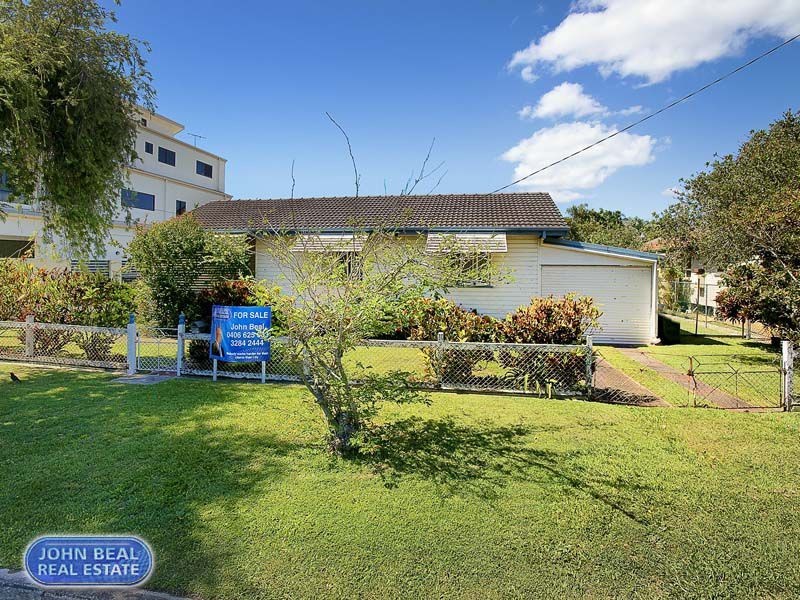 11 Robertson Avenue, Margate QLD 4019